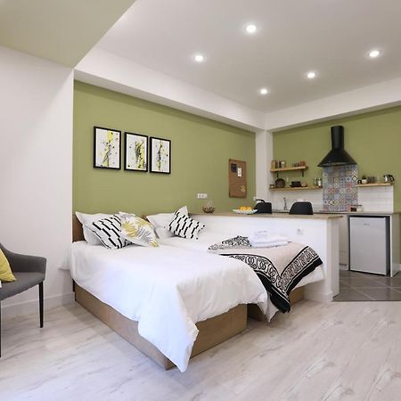 יירבאן Hotelise I Green-Rose Studio מראה חיצוני תמונה