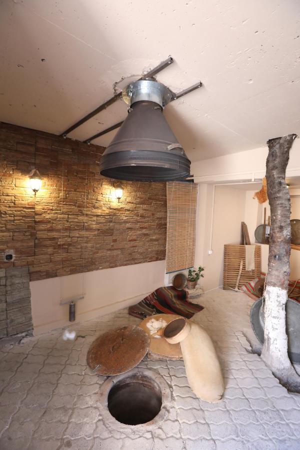יירבאן Hotelise I Green-Rose Studio מראה חיצוני תמונה