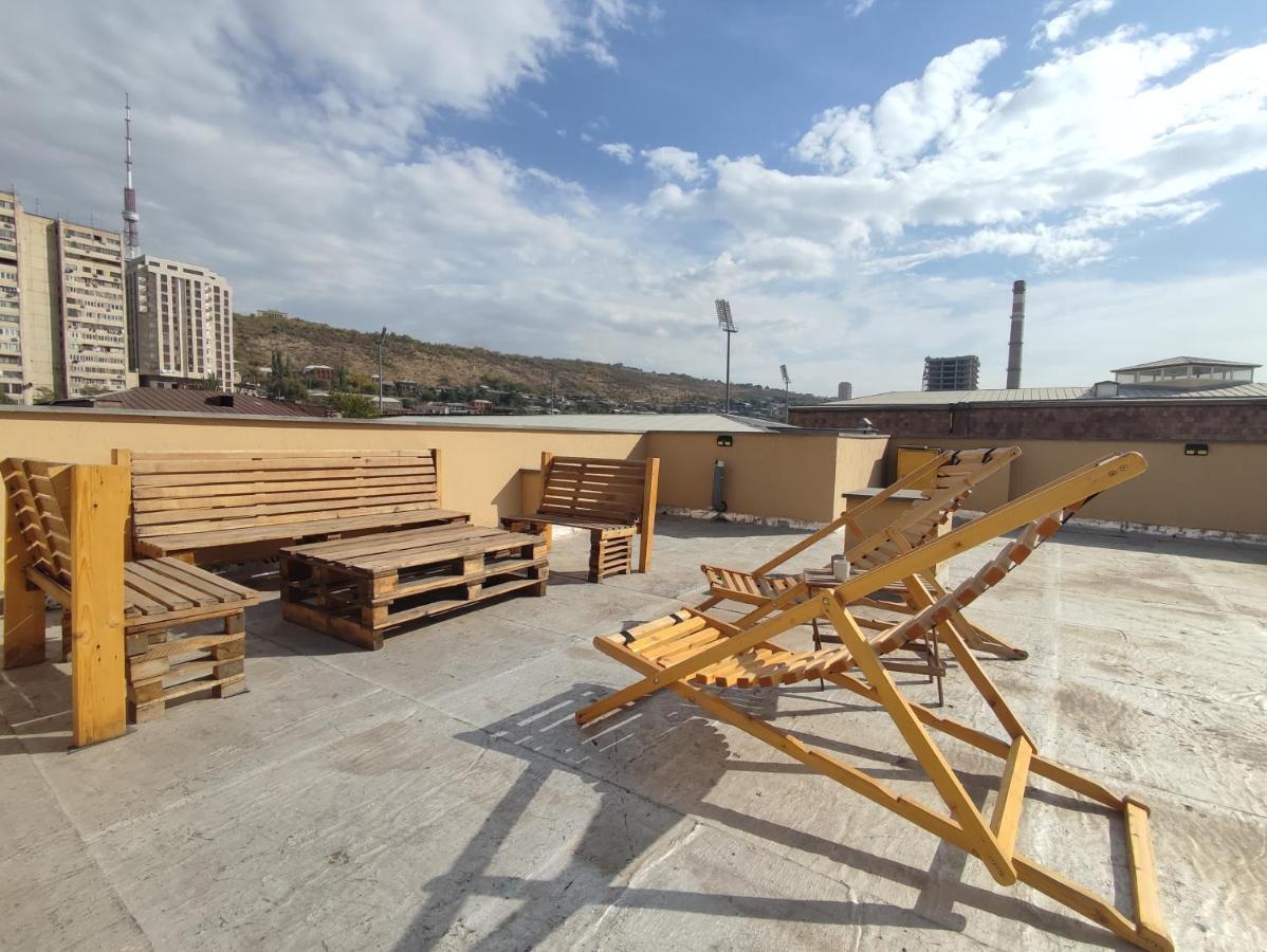 יירבאן Hotelise I Green-Rose Studio מראה חיצוני תמונה